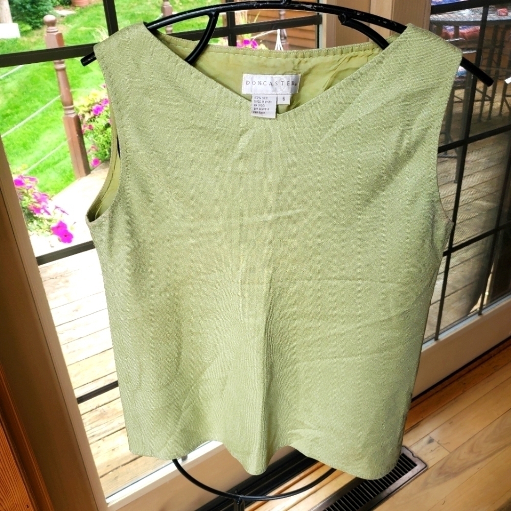 Doncaster Womens Lime Green 100% Silk TexturedV-Neck Sleeveless Shell Top Size 6